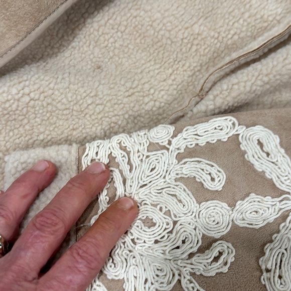 INC FAUX SUEDE & FUR BELTED JACKET WITH EMBROIDERED SLEEVES BEIGE SIZE S - Picture 9 of 9